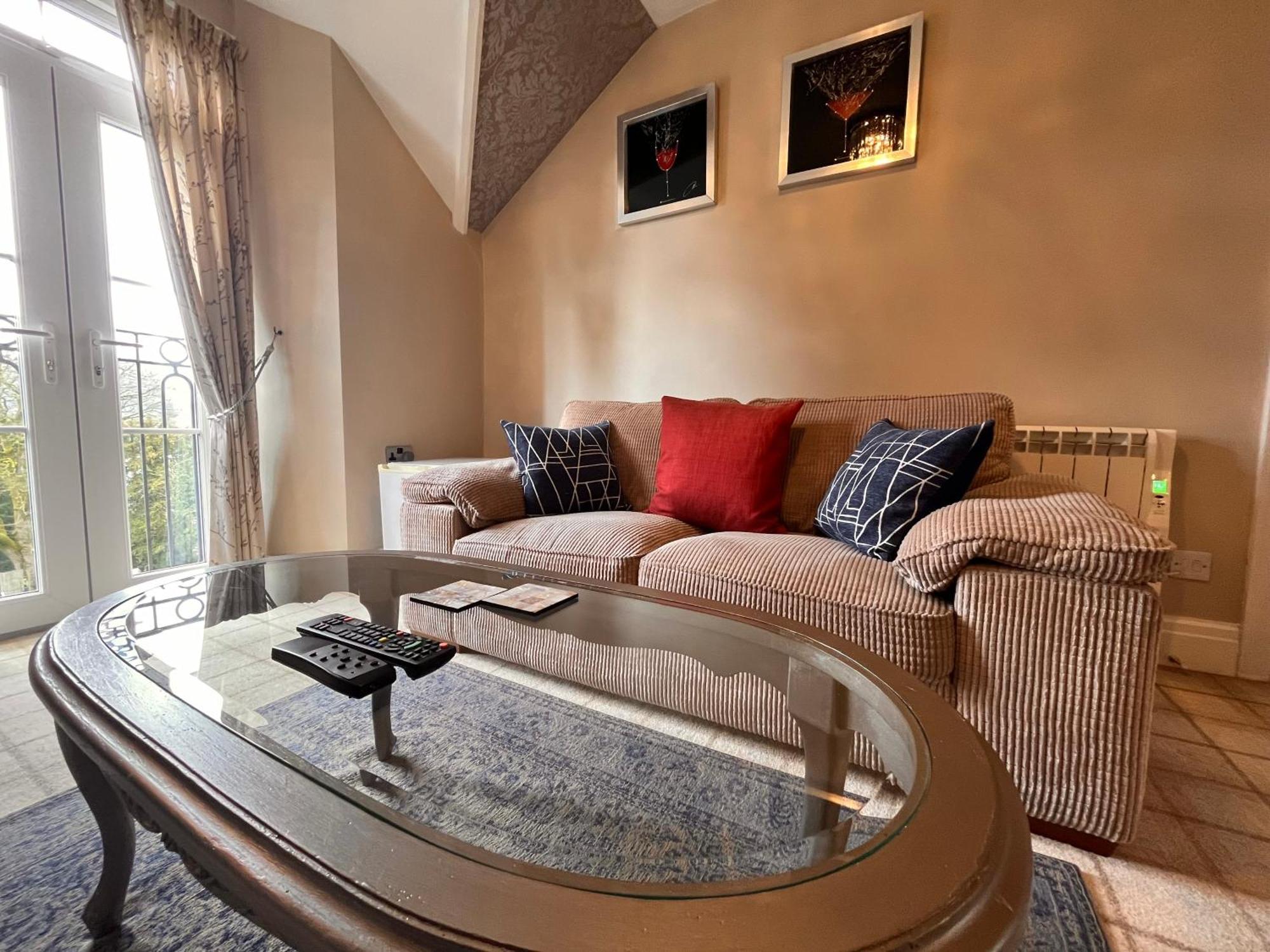 Bowness Bay Suites (Adults Only) Eksteriør bilde
