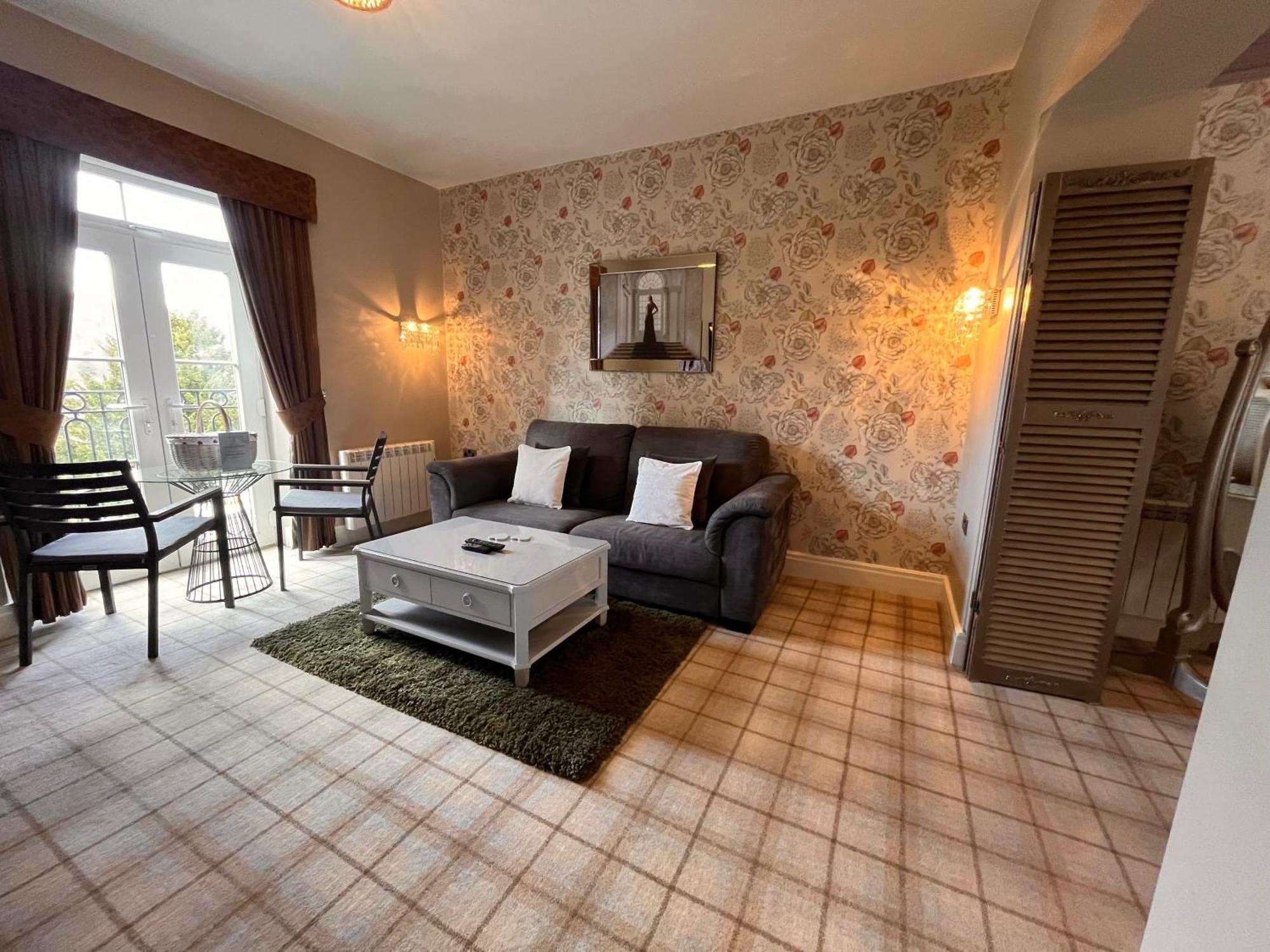 Bowness Bay Suites (Adults Only) Eksteriør bilde